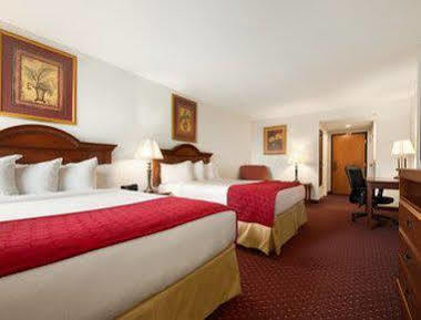 Wingate By Wyndham Vienna - - Marietta Parkersburg
